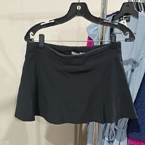 Tasc ATHLETIC performance Black Skirt With Undershorts, Small